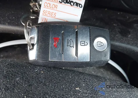 2020 Kia Sorento 3.3L S z USA, uszkodzony, nr VIN 5XYPGDA53LG680826